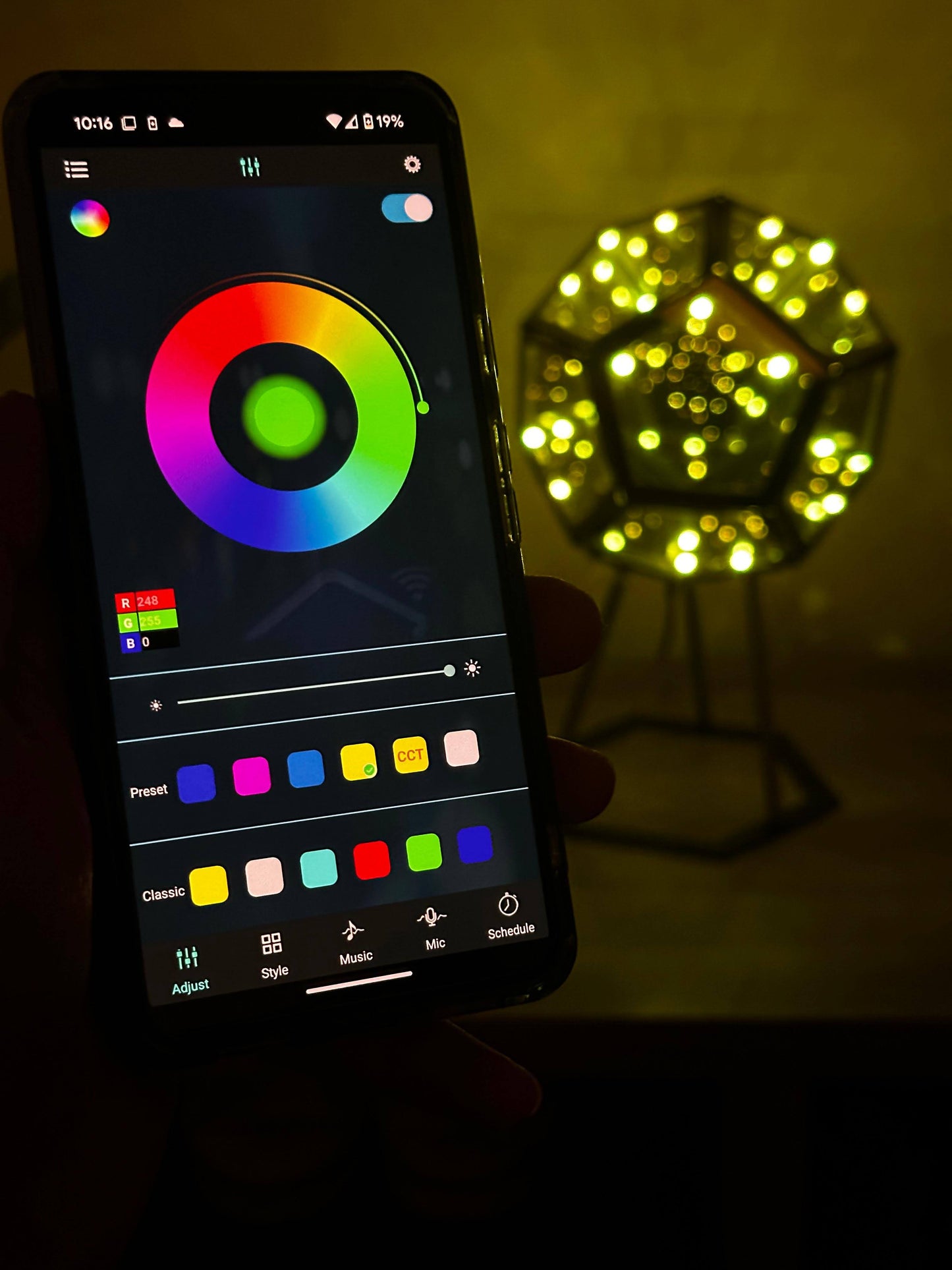 Infinora™ – Transform Your Space with Geometric Ambient Light
