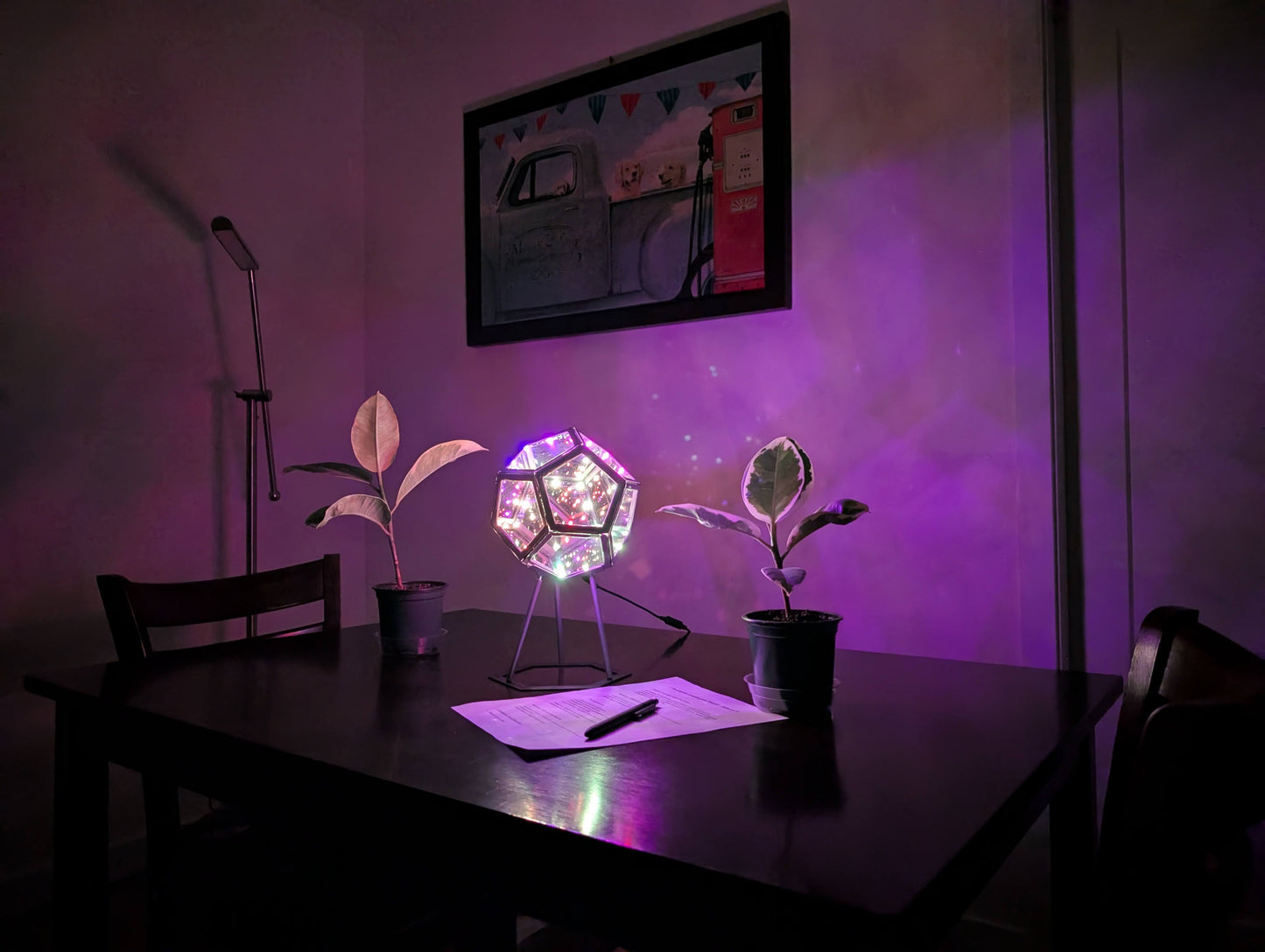 Infinora™ – Transform Your Space with Geometric Ambient Light